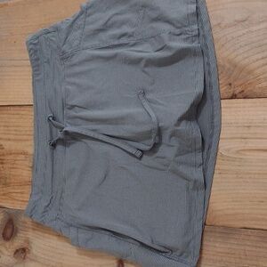 Balance Collection Gray Striped Skort Size L
